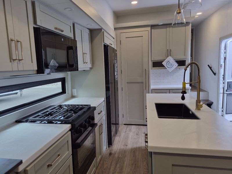 2026 Brinkley RV Model Z 3600 - Image 8