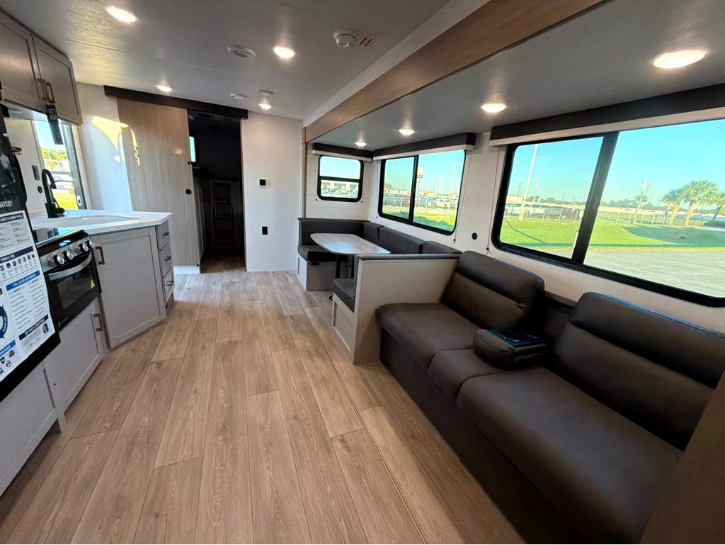2027 JAYCO JAY FLIGHT 295TBS - Image 19