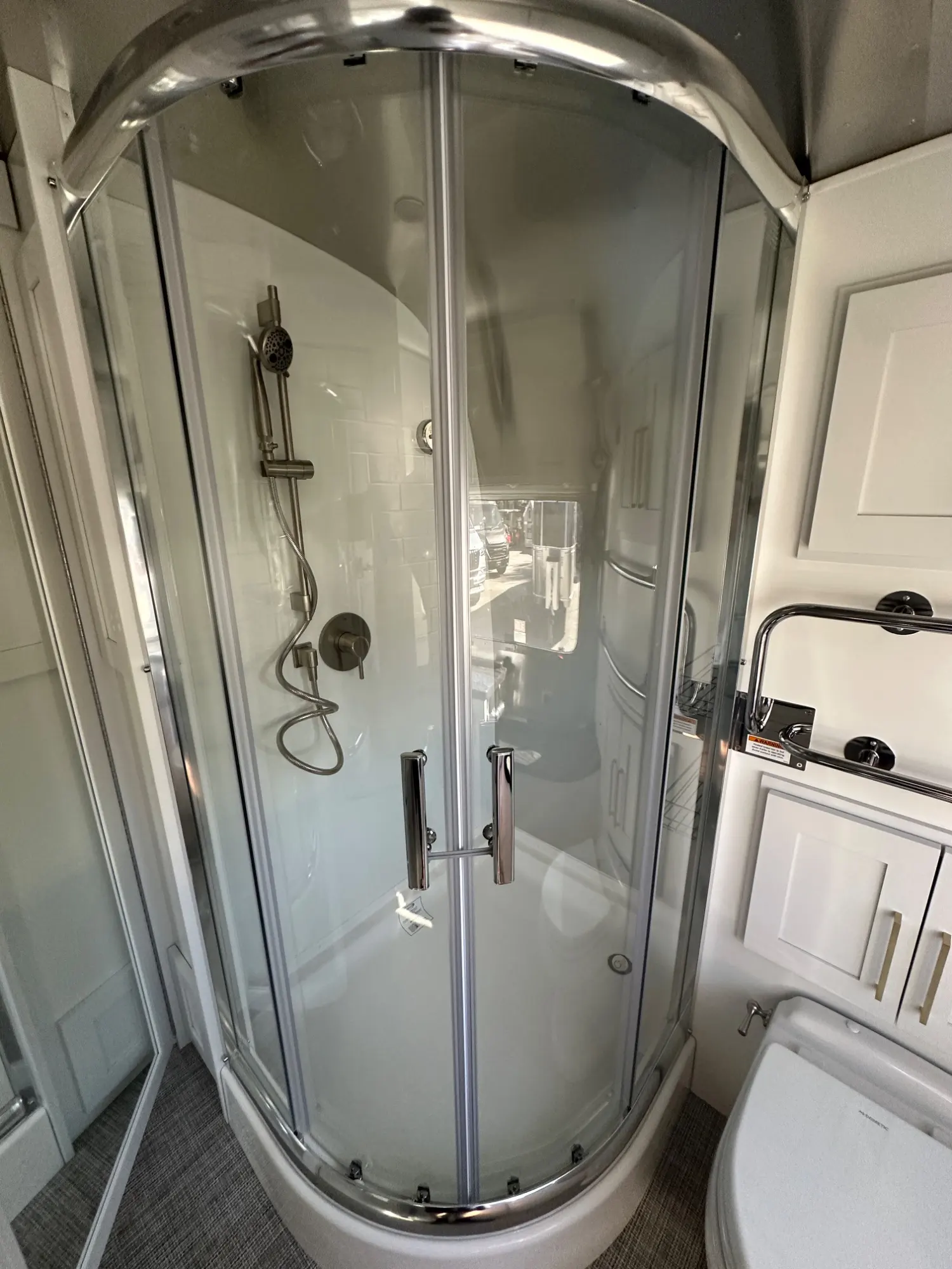 2027 Airstream Classic 33FBT - Image 16