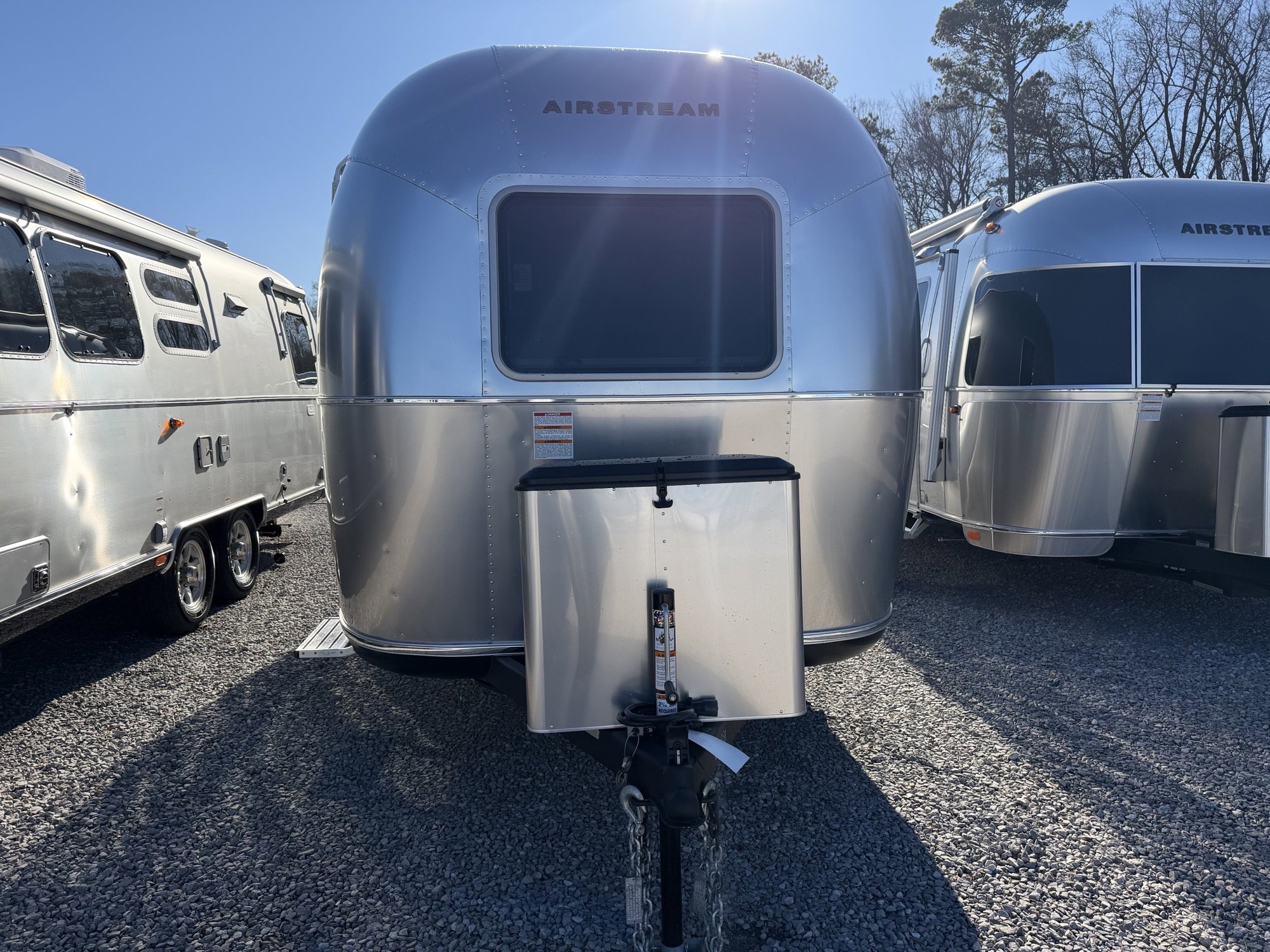 2026 AIRSTREAM WORLD TRAVELERUSA 22RB - Image 2