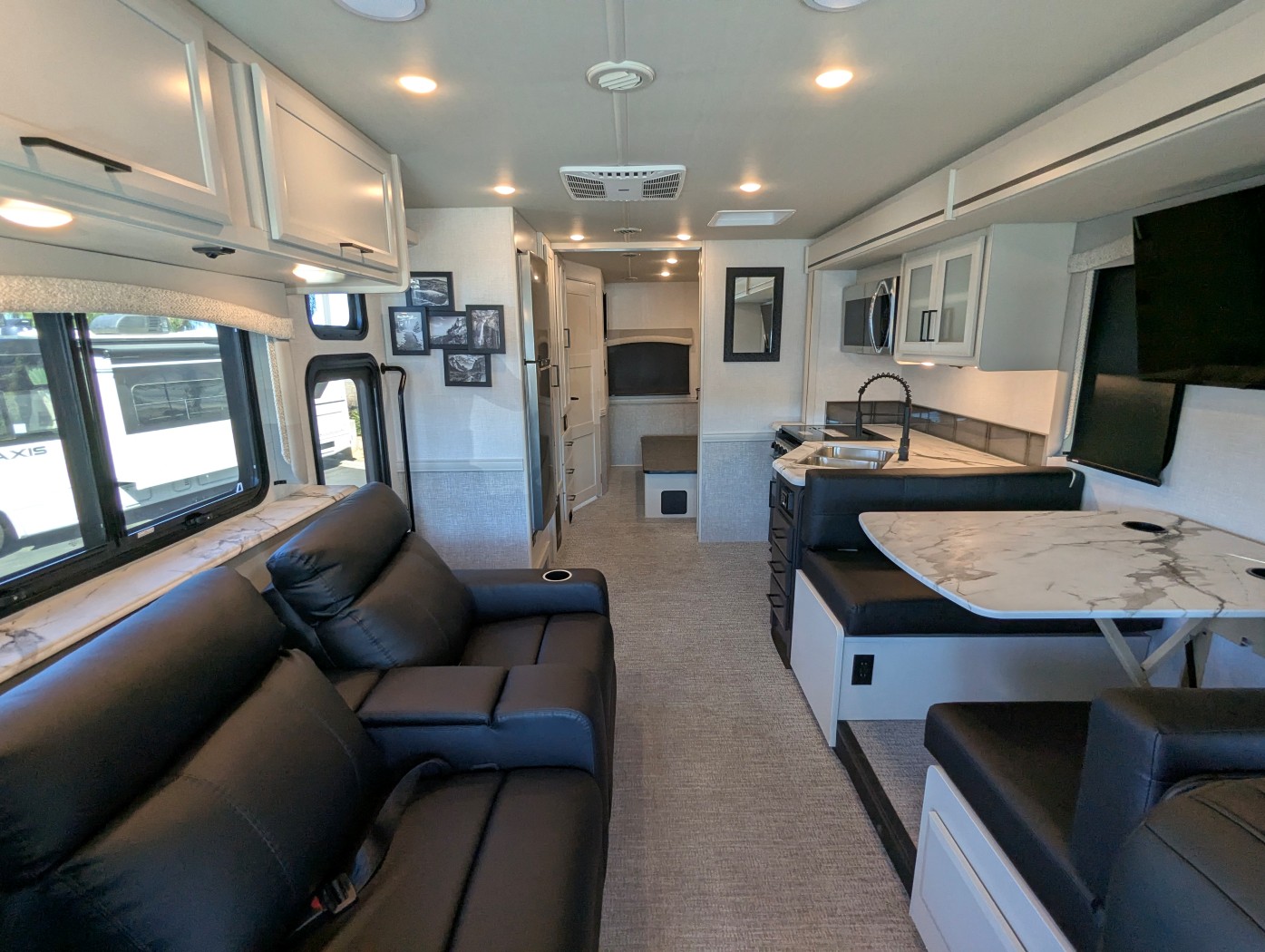 2026 Fleetwood Flair 28A - Image 12