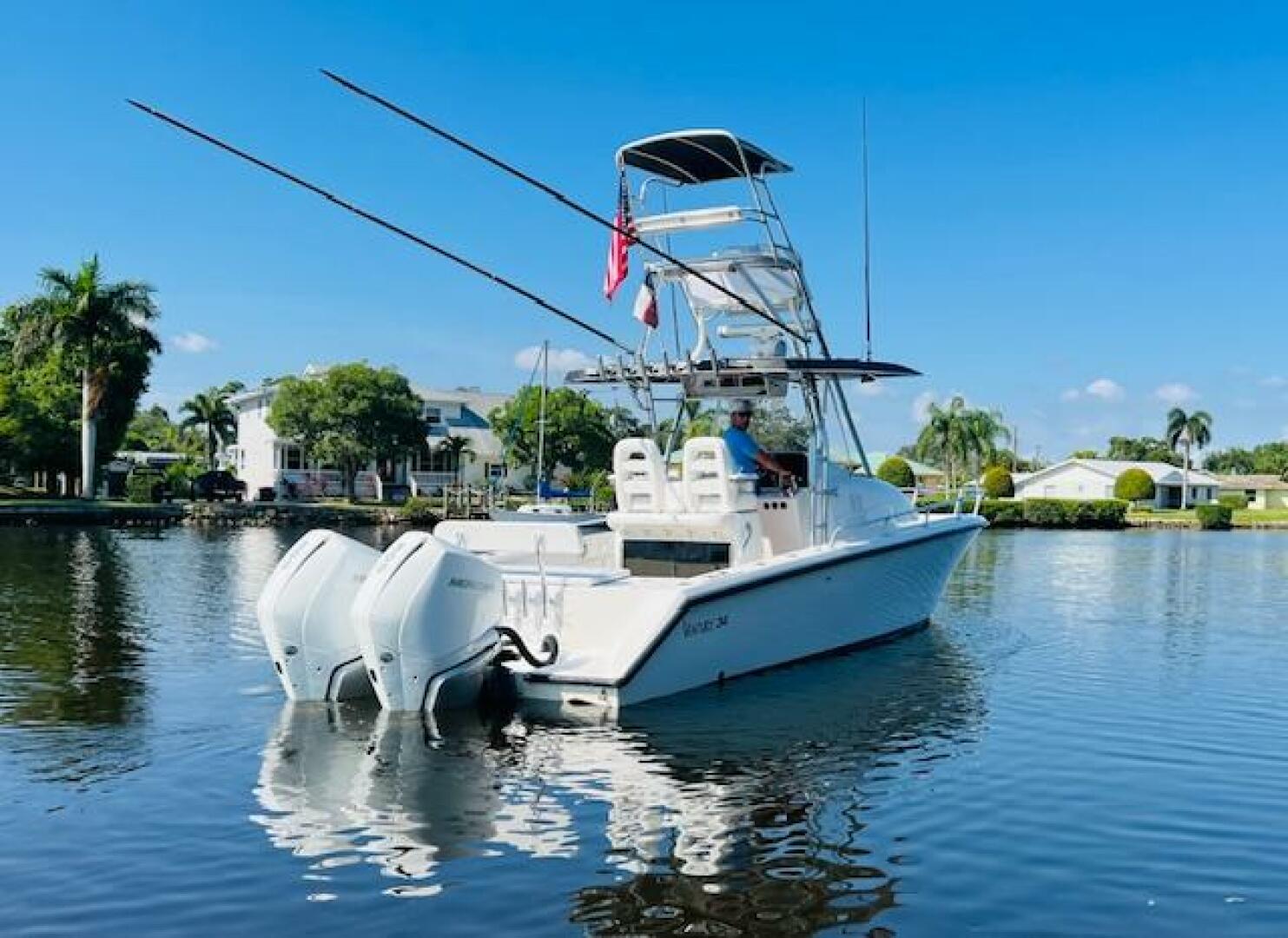 1999 Venture 34 Walkaround with Tower - Image 7