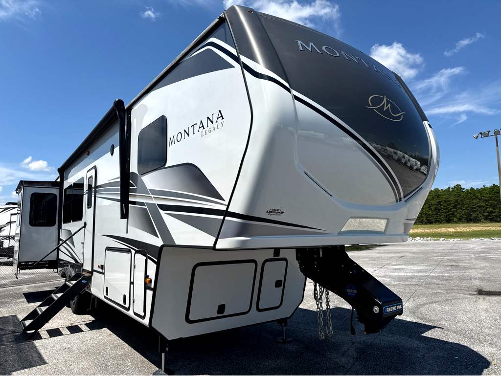 2024 Keystone MONTANA LEGACY 3531 RE - Image 1