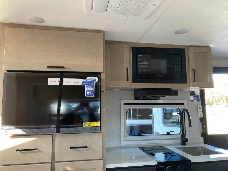 2026 Ember RV Overland Series 201FBQ - Image 8