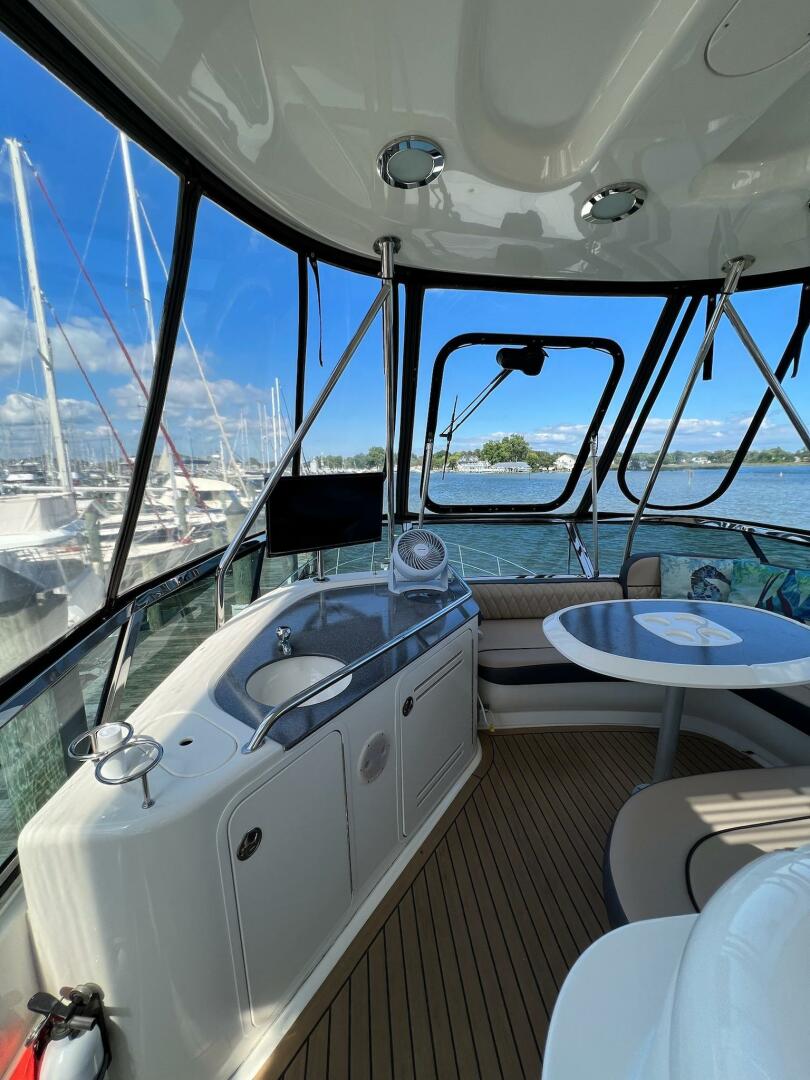 2005 Sea Ray 500 Sedan Bridge - Image 31