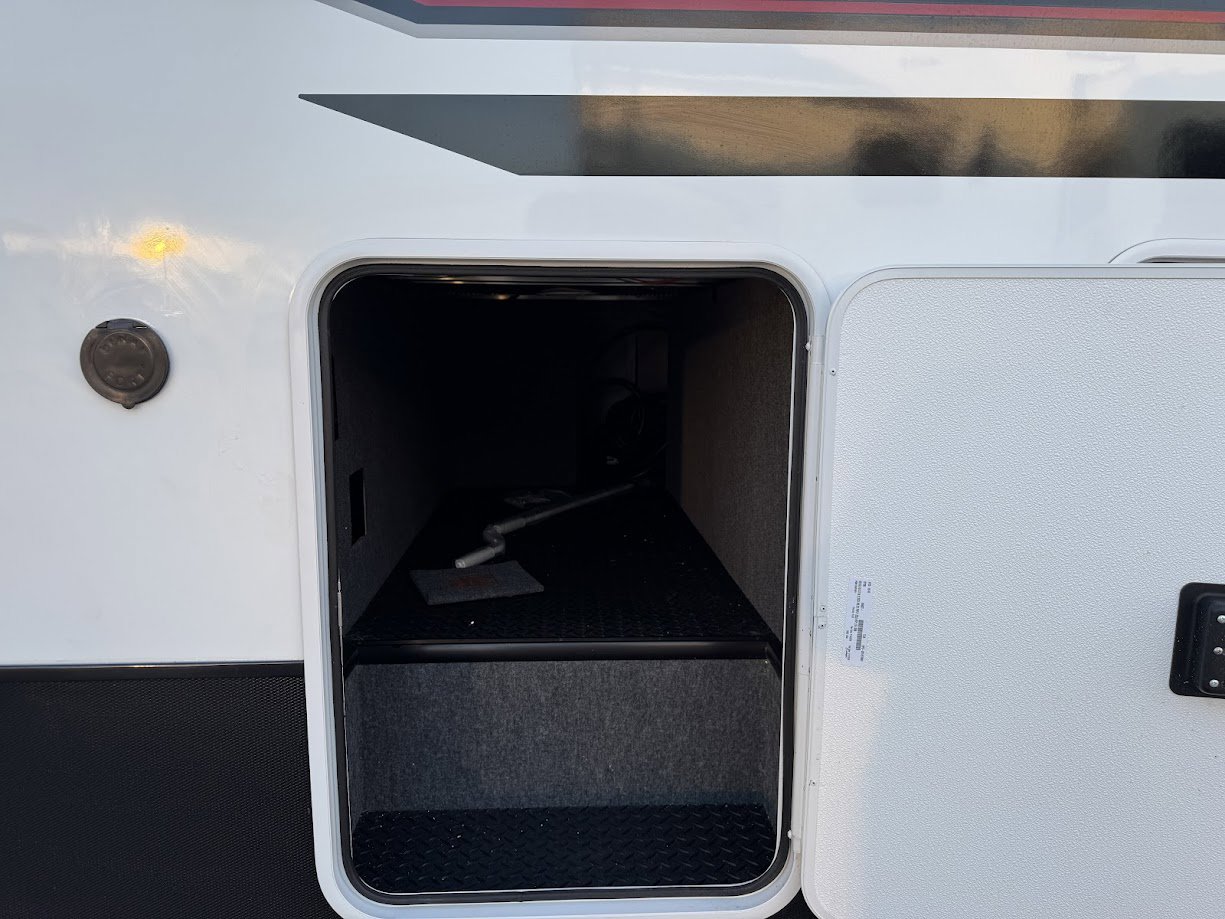 2026 JAYCO SEISMIC 399 - Image 6