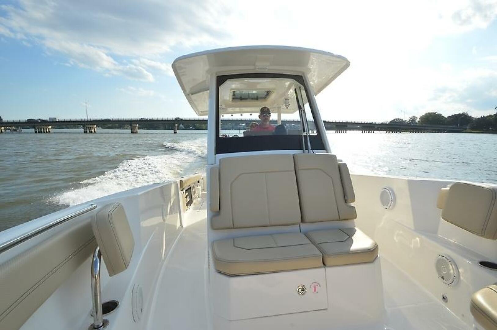 2019 PURSUIT S 288 Sport Base - Image 56