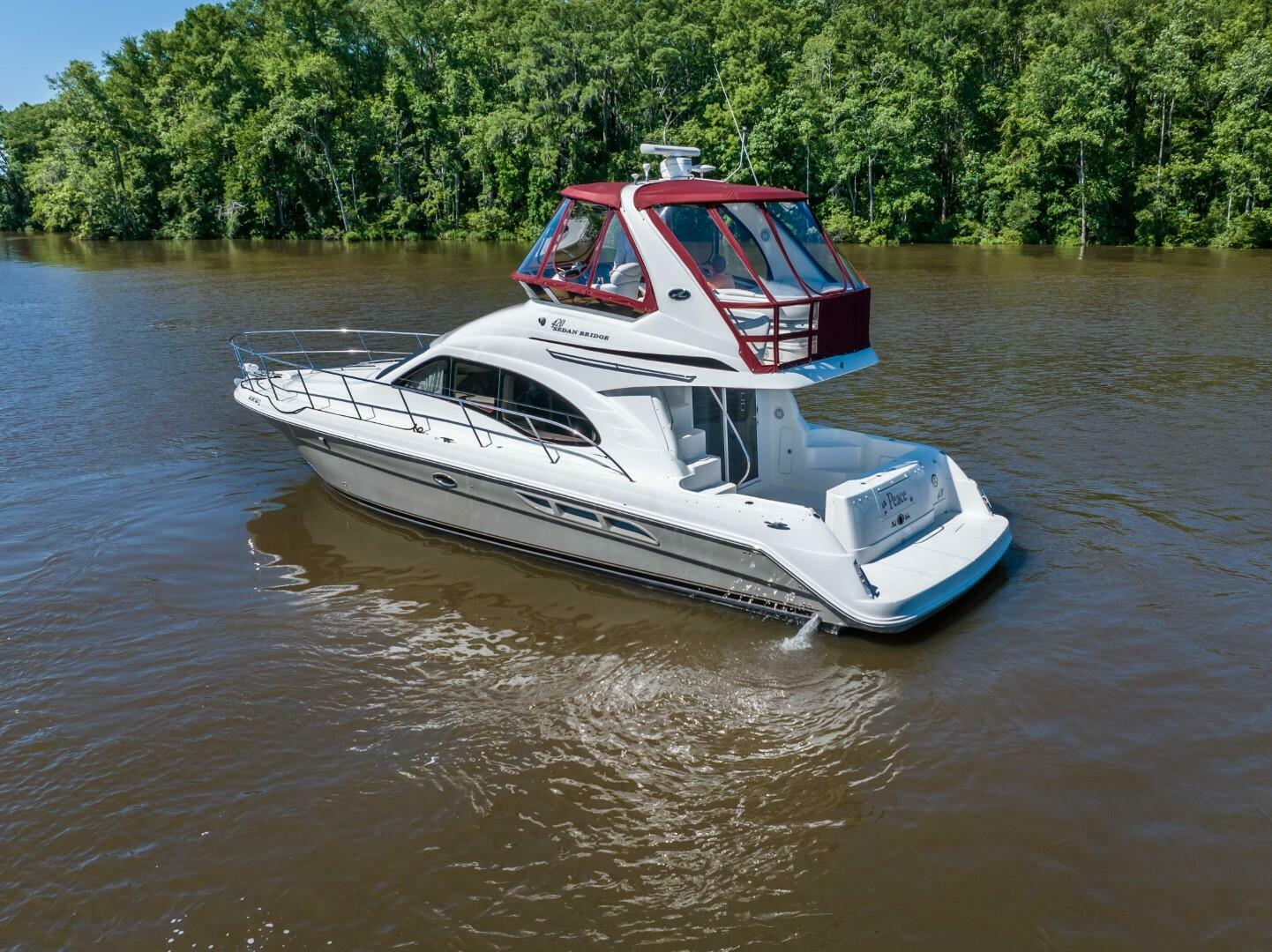 2005 Sea Ray 420 Sedan Bridge - Image 3
