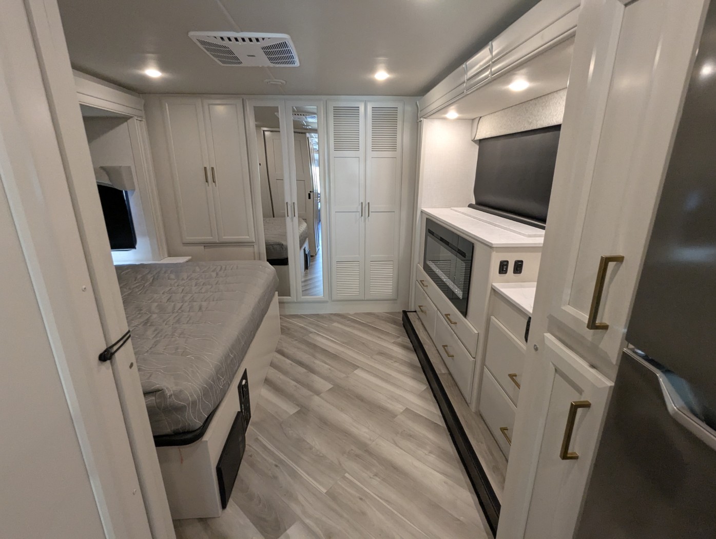 2026 Fleetwood Fortis 32RW - Image 25