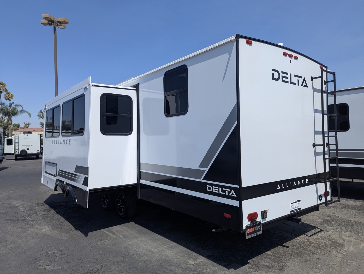 2027 Alliance RV Delta 281BH - Image 8