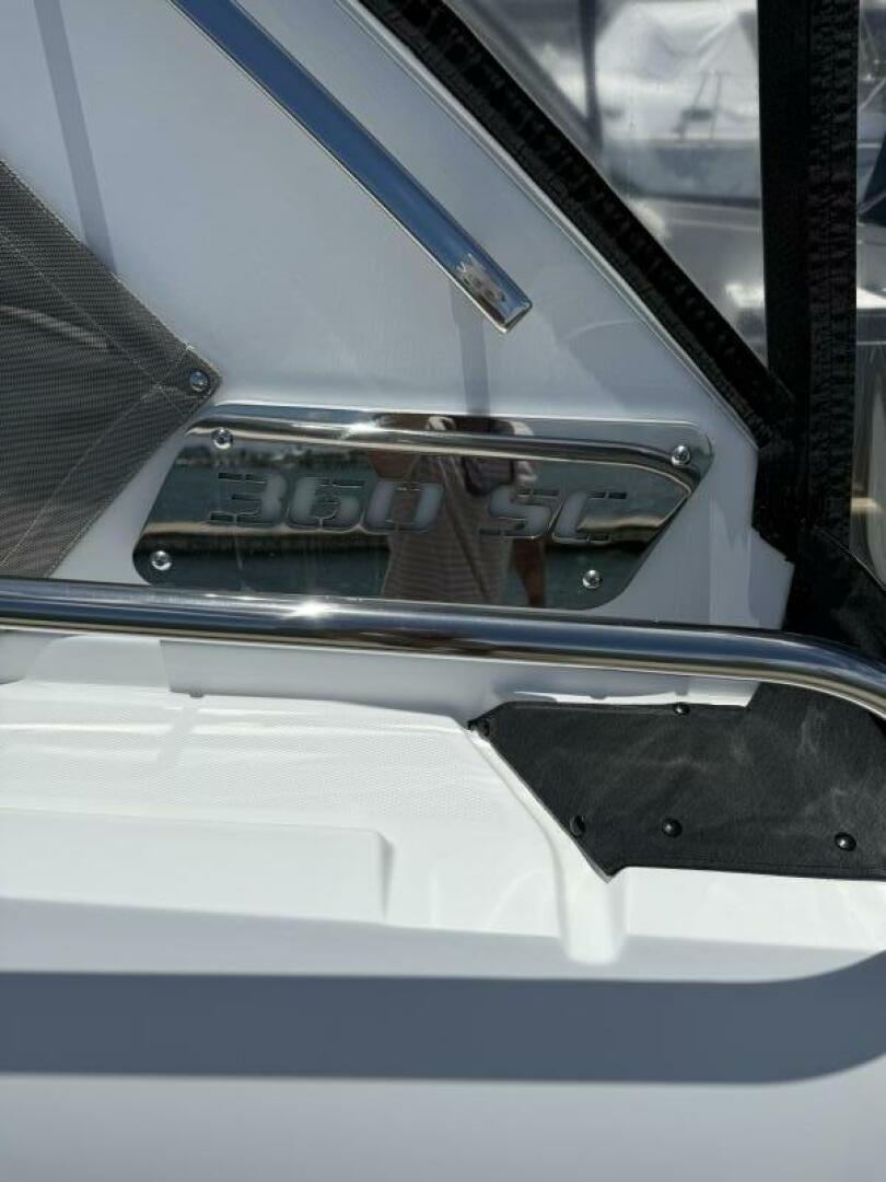 2016 Monterey 360 Sport Coupe - Image 6
