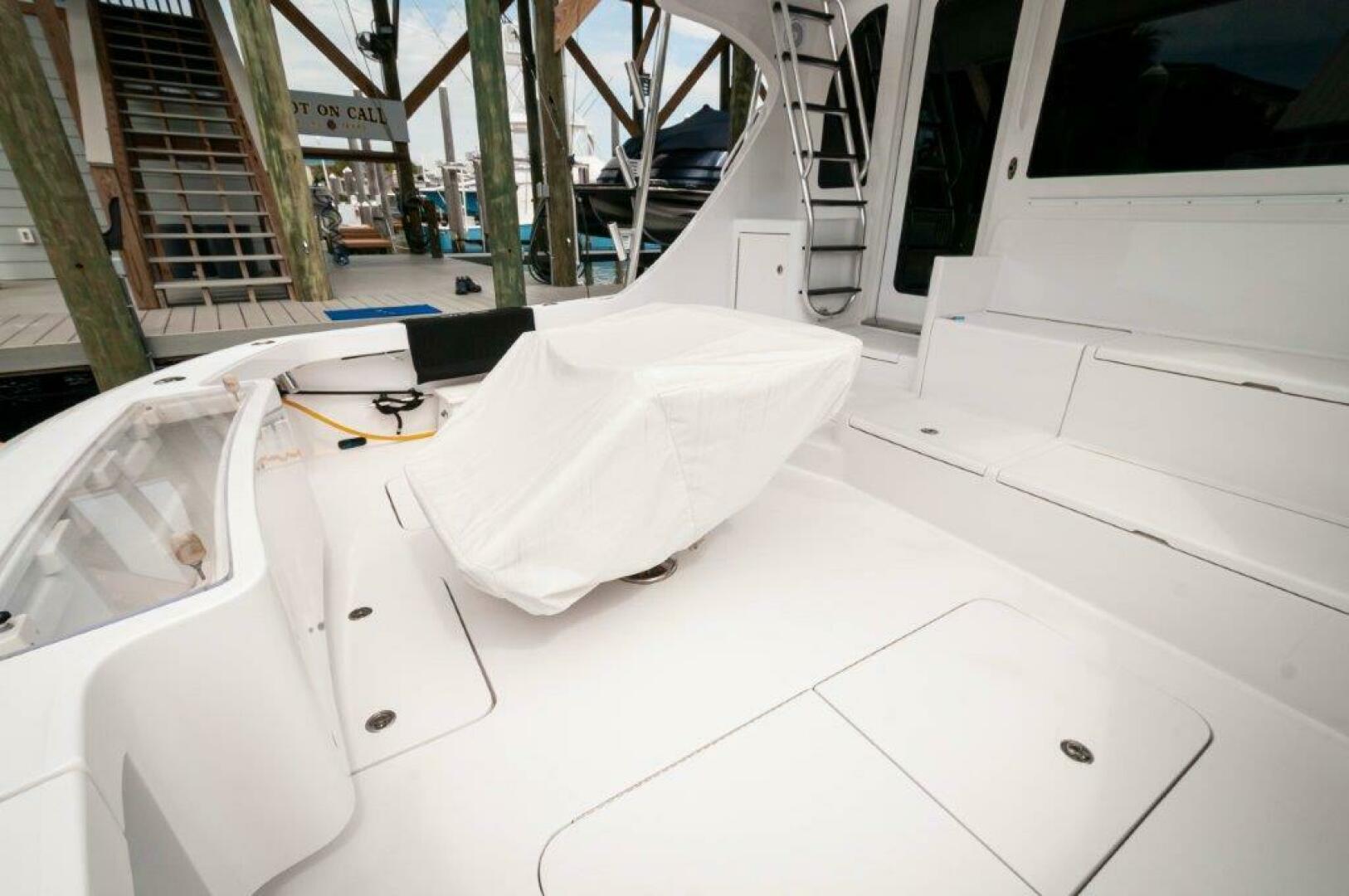 2016 Hatteras GT60 - Image 59