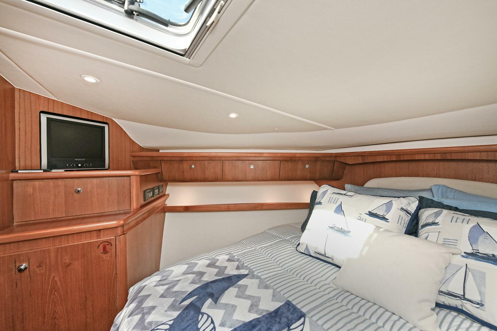2008 Tiara Yachts 4200 Open - Image 39