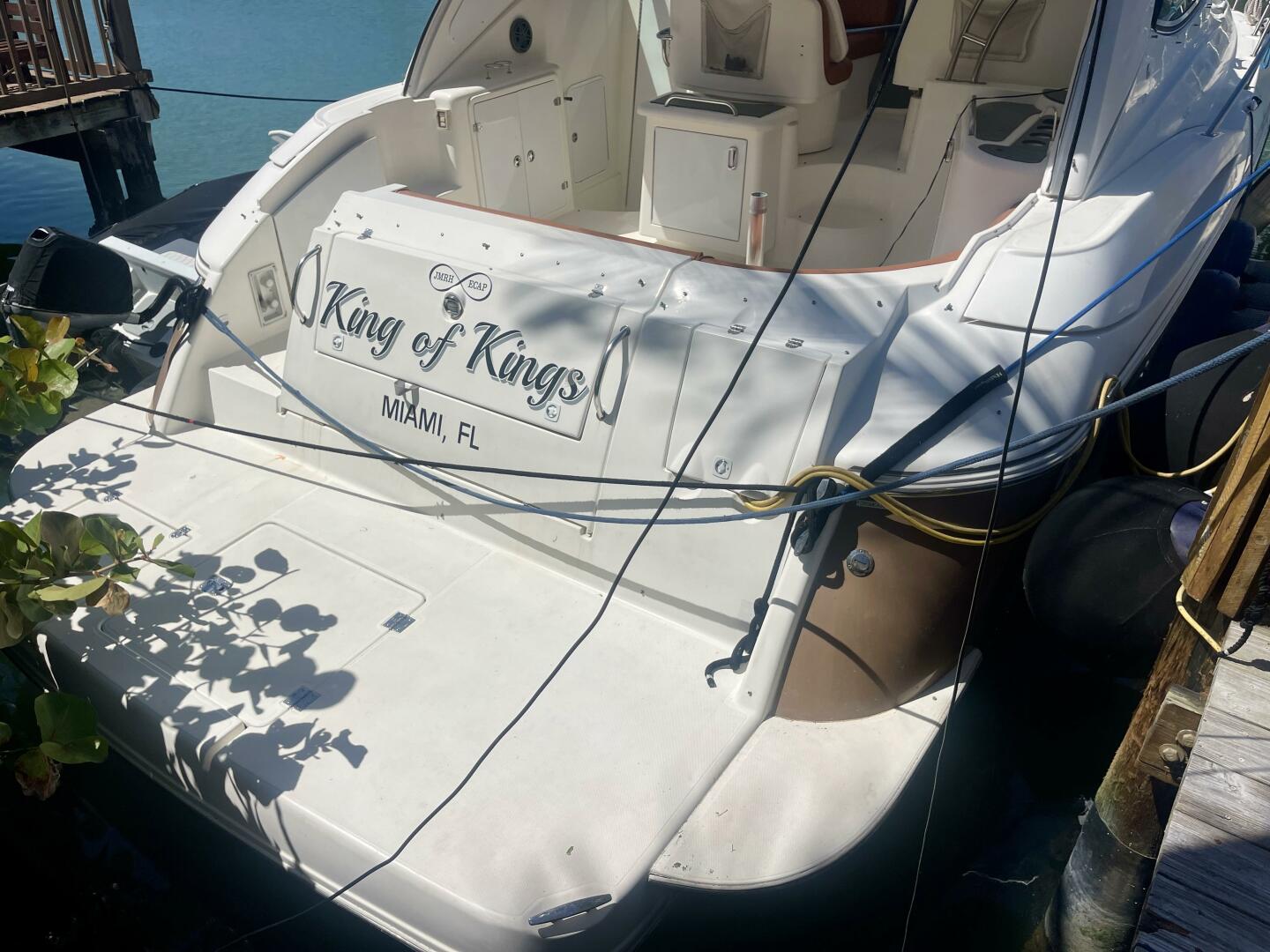 2006 Cruisers Yachts 420 Express - Image 8