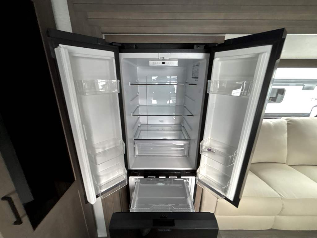 2026 GRAND DESIGN TRANSCEND 315RKT - Image 15