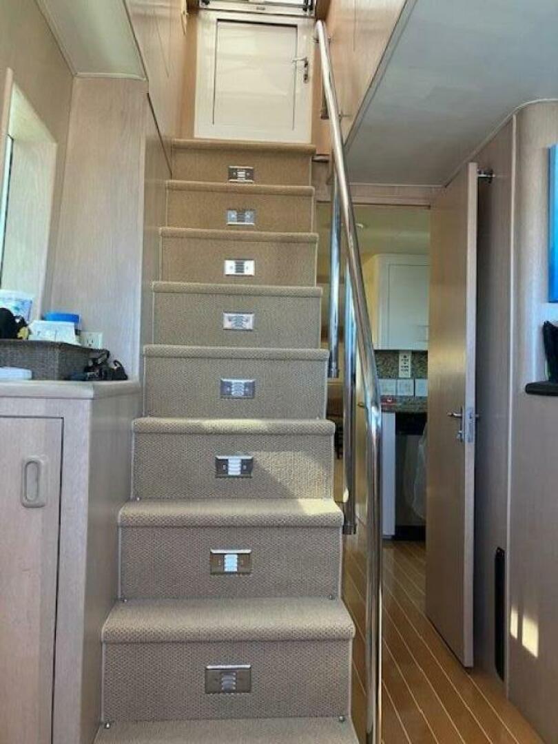 1996 Hatteras Sport Deck - Image 30