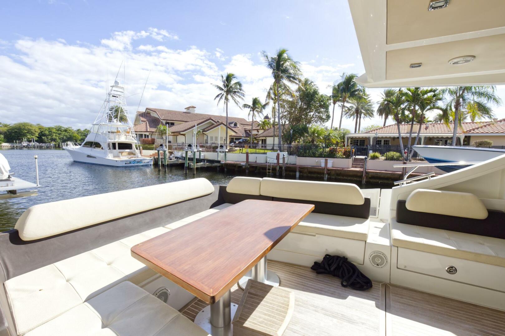 2013 Azimut 55S - Image 14