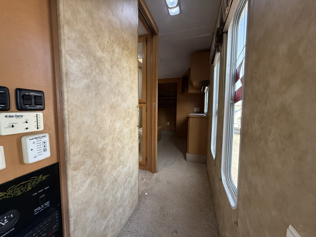 2008 Heartland Cyclone 4012 - Image 18