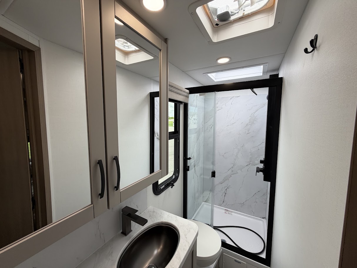 2027 JAYCO GREYHAWK XL 32U - Image 50