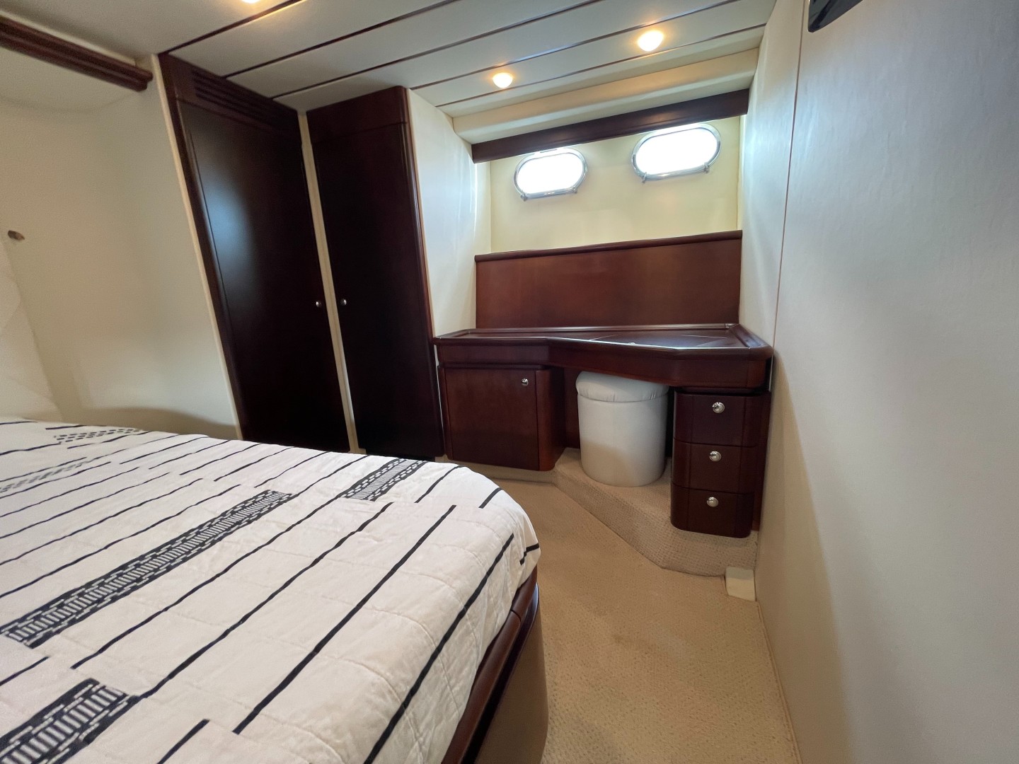 2001 Ferretti Yachts 680 - Image 21