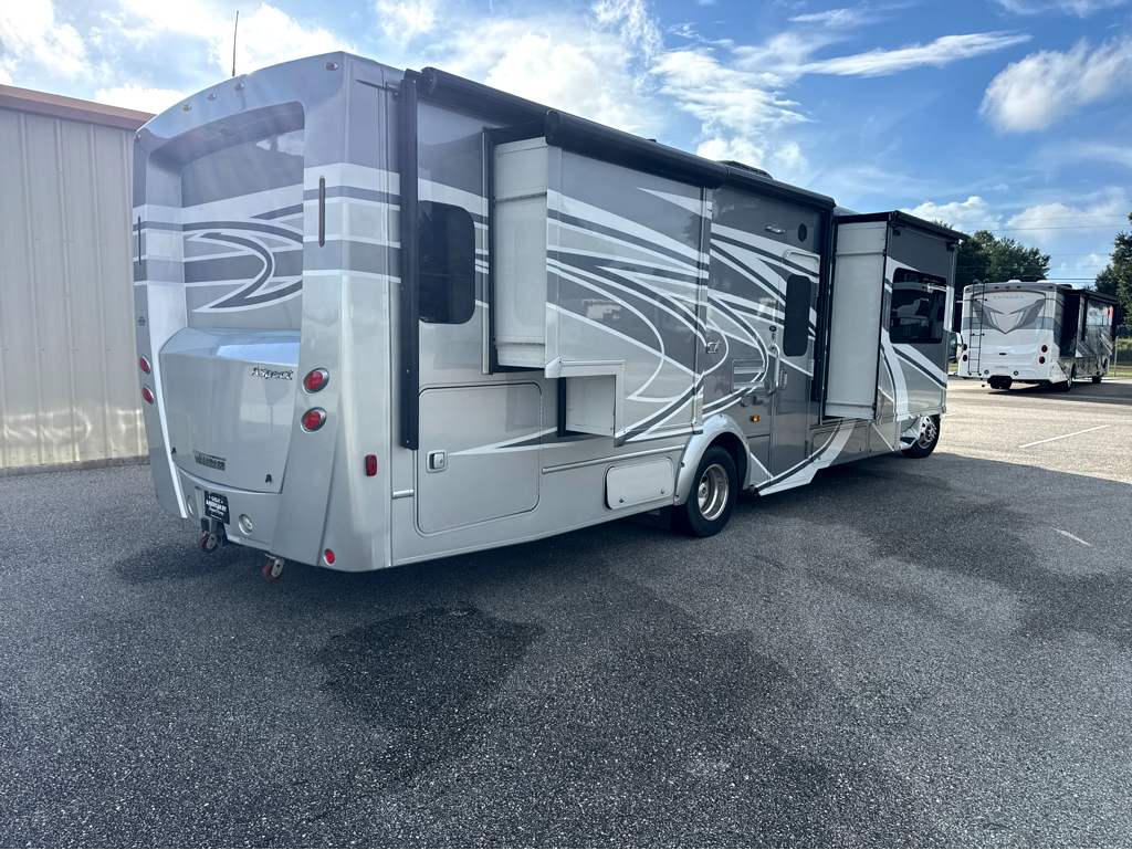 2017 WINNEBAGO ASPECT 30J - Image 6