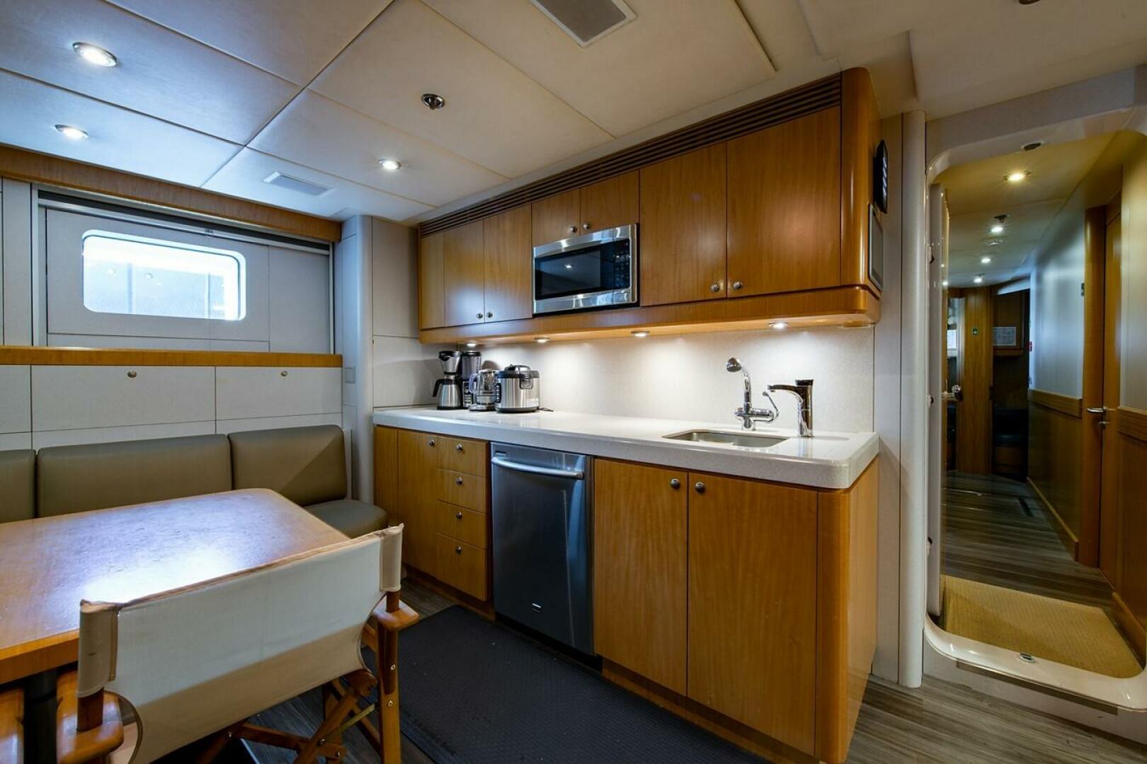 2004 Oceanfast - Image 27