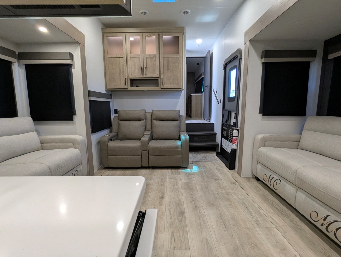 2026 Forest River Rockwood Signature R371RK - Image 37