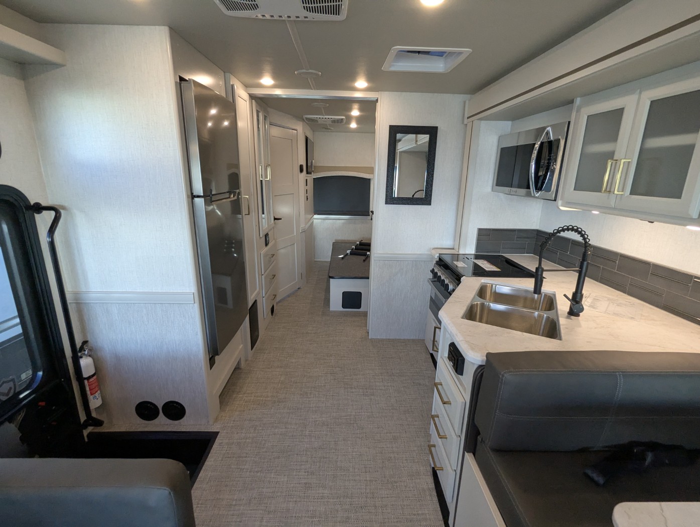 2026 Fleetwood Flair 28A - Image 15