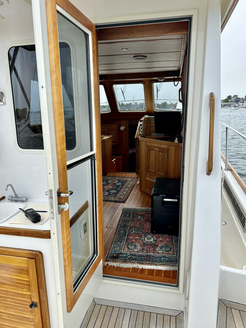 2002 Sabreline 36 Flybridge - Image 7