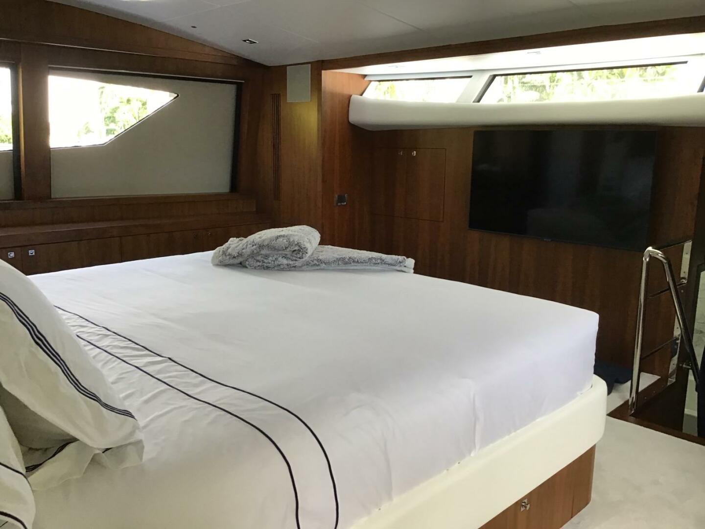 2011 Sunseeker 34M - Image 11