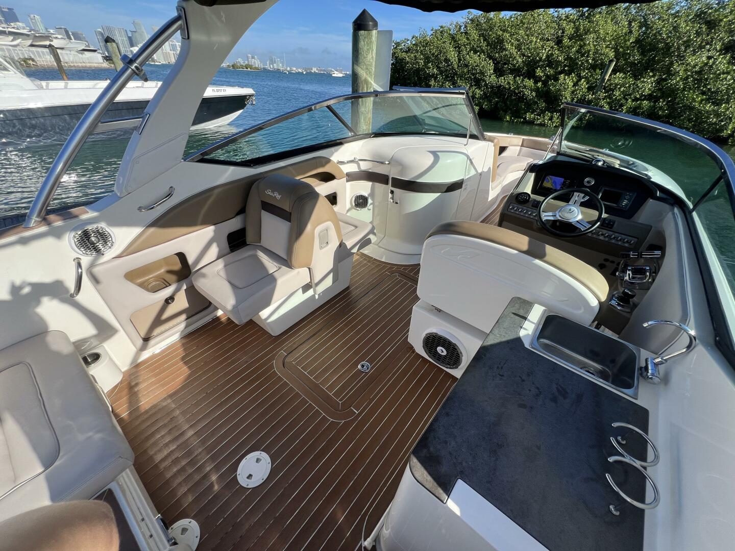 2012 Sea Ray 300 SLX - Image 11