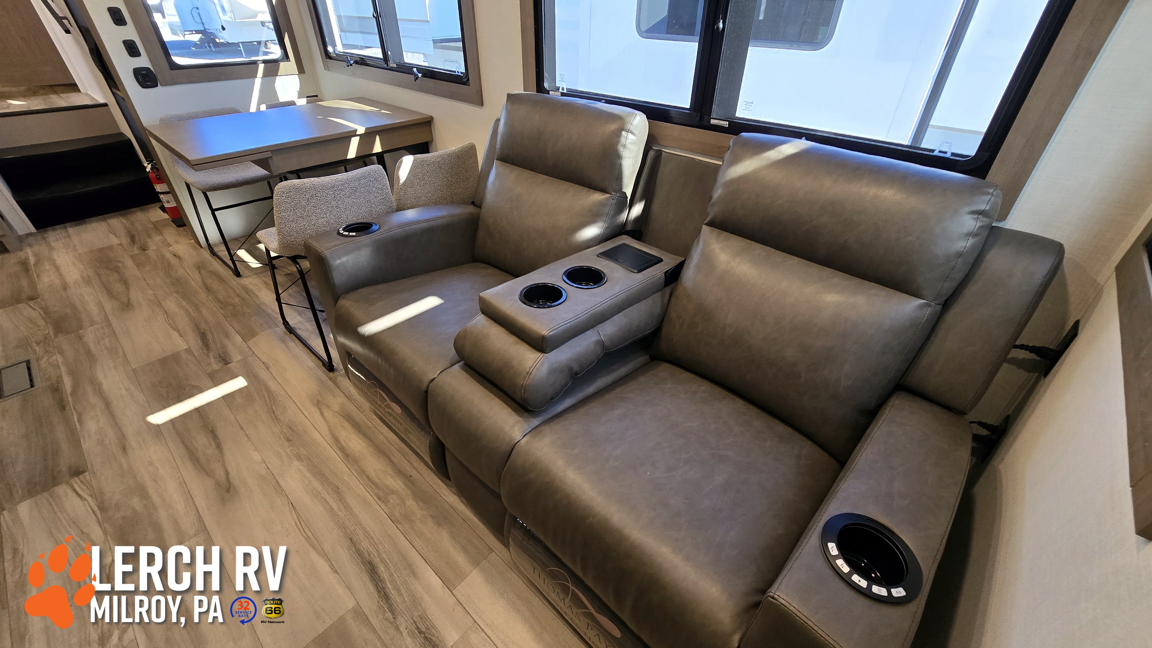 2027 KZ RV Durango D348BHF - Image 23