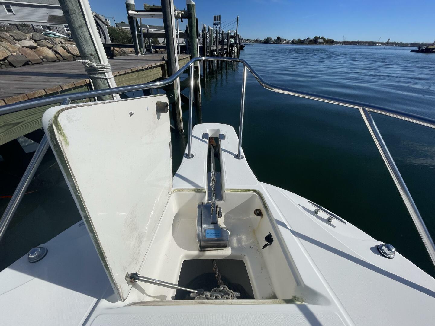 2001 Boston Whaler 285 Conquest - Image 21