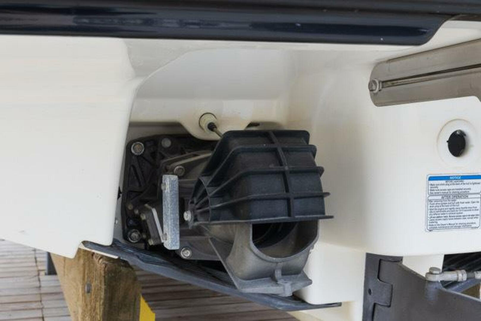 2016 Yamaha Boats 242 Limited S E-Series - Image 51