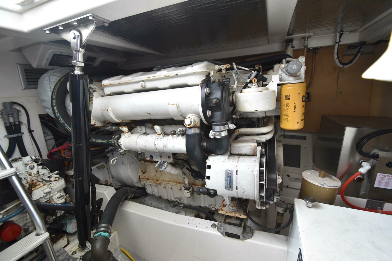2001 Cabo 35 Express - Image 29
