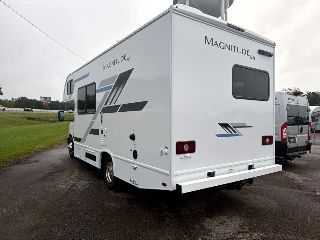 2027 THOR MOTOR COACH MAGNITUDE GA21 - Image 5