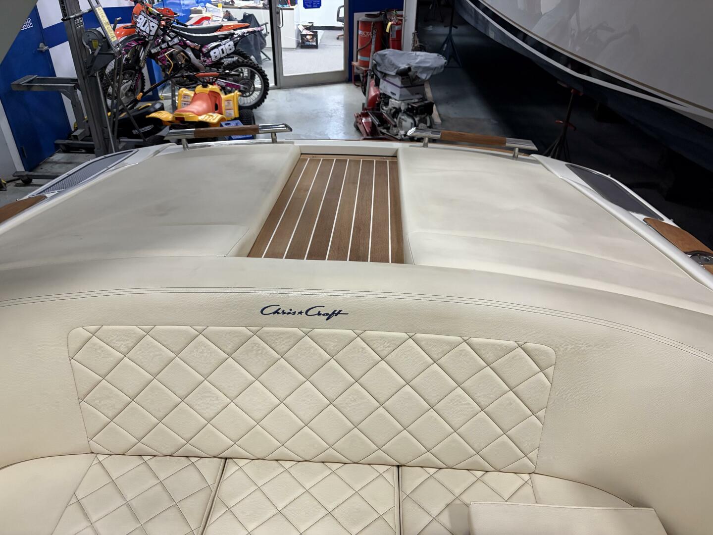 2020 Chris-Craft - Image 38