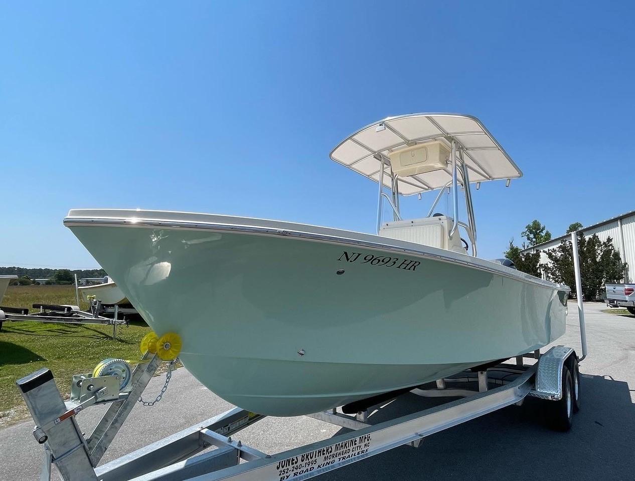 2026 Jones Brothers Cape Fisherman 23 Standard - Image 9