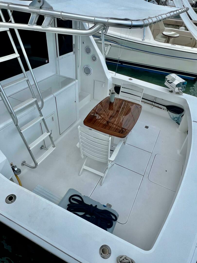 1997 Viking 43 Convertible - Image 28