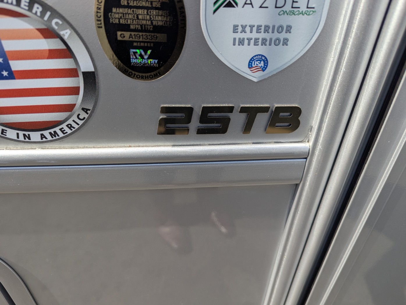 2026 Coachmen Euro 25TB - Image 6