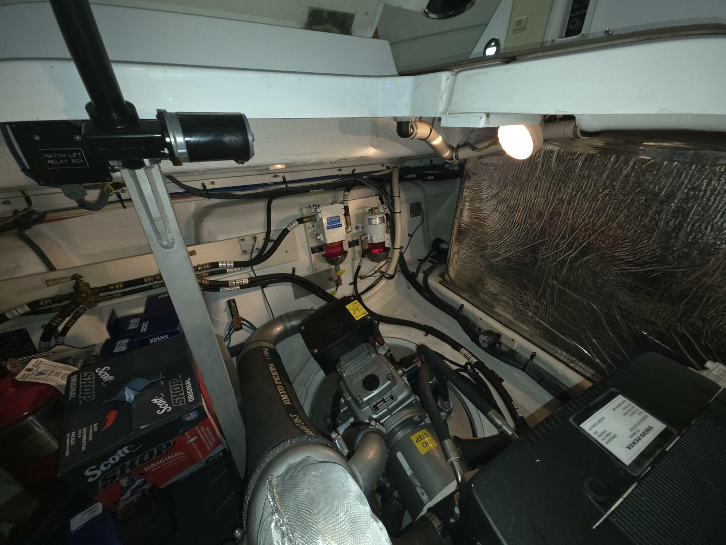 2008 Cruisers Yachts - Image 54