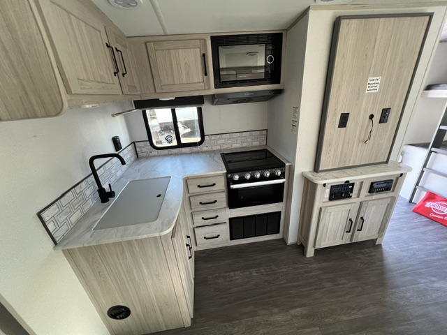 2022 Cruiser RV Shadow Cruiser SC258BHS - Image 18