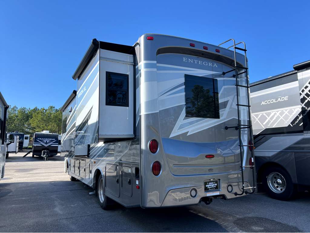 2026 ENTEGRA COACH VISION XL 31UL - Image 3