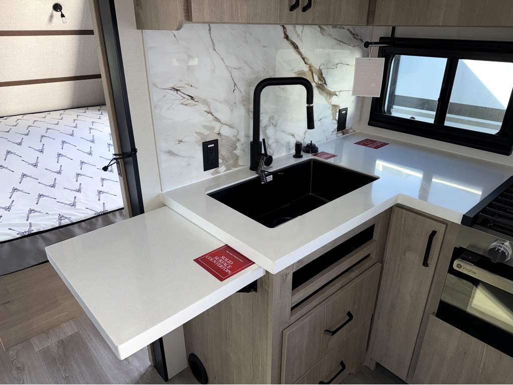 2026 GRAND DESIGN IMAGINE 2300MK - Image 24