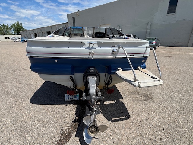 1989 Bayliner 2050 - Image 4
