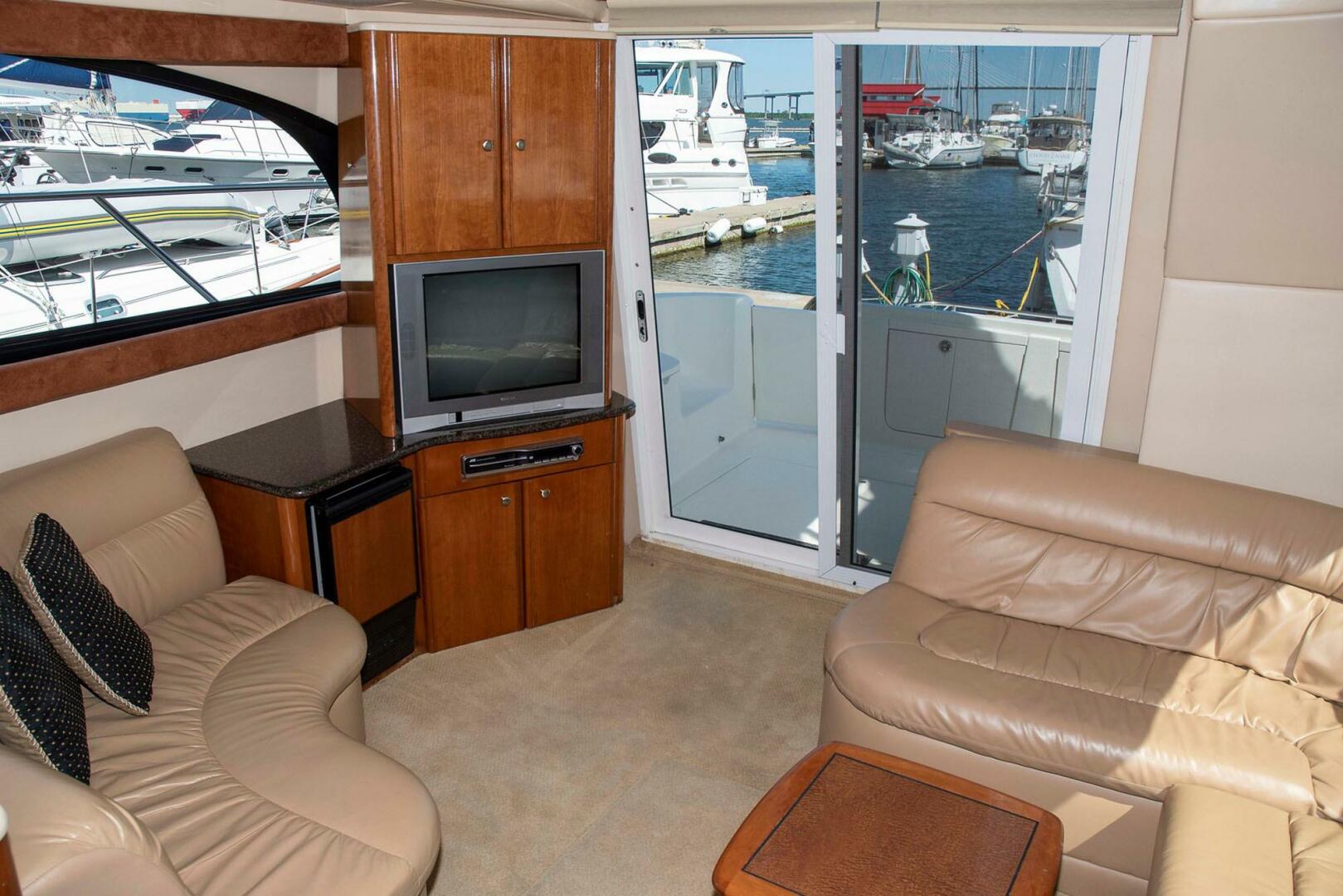 2006 Meridian 411 Sedan - Image 17