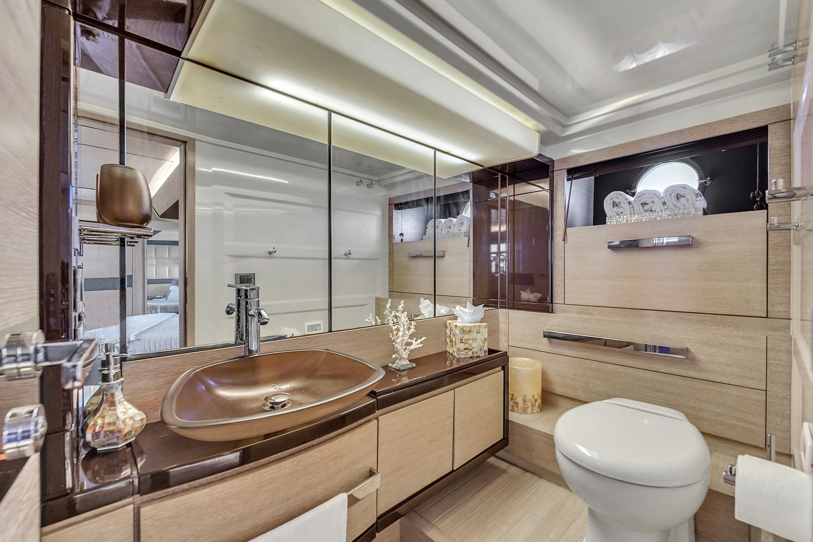 2012 Azimut 64 FLY - Image 83
