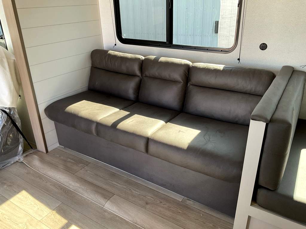 2027 JAYCO Jay Flight 262RLS - Image 12