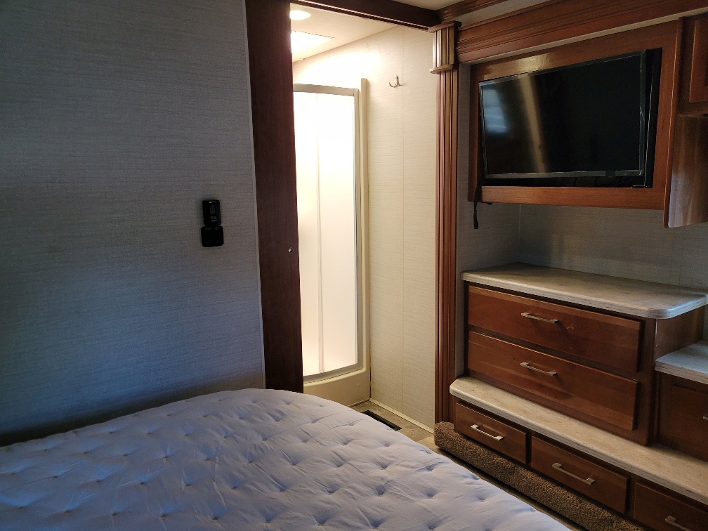 2018 Jayco Seneca 37HJ - Image 24