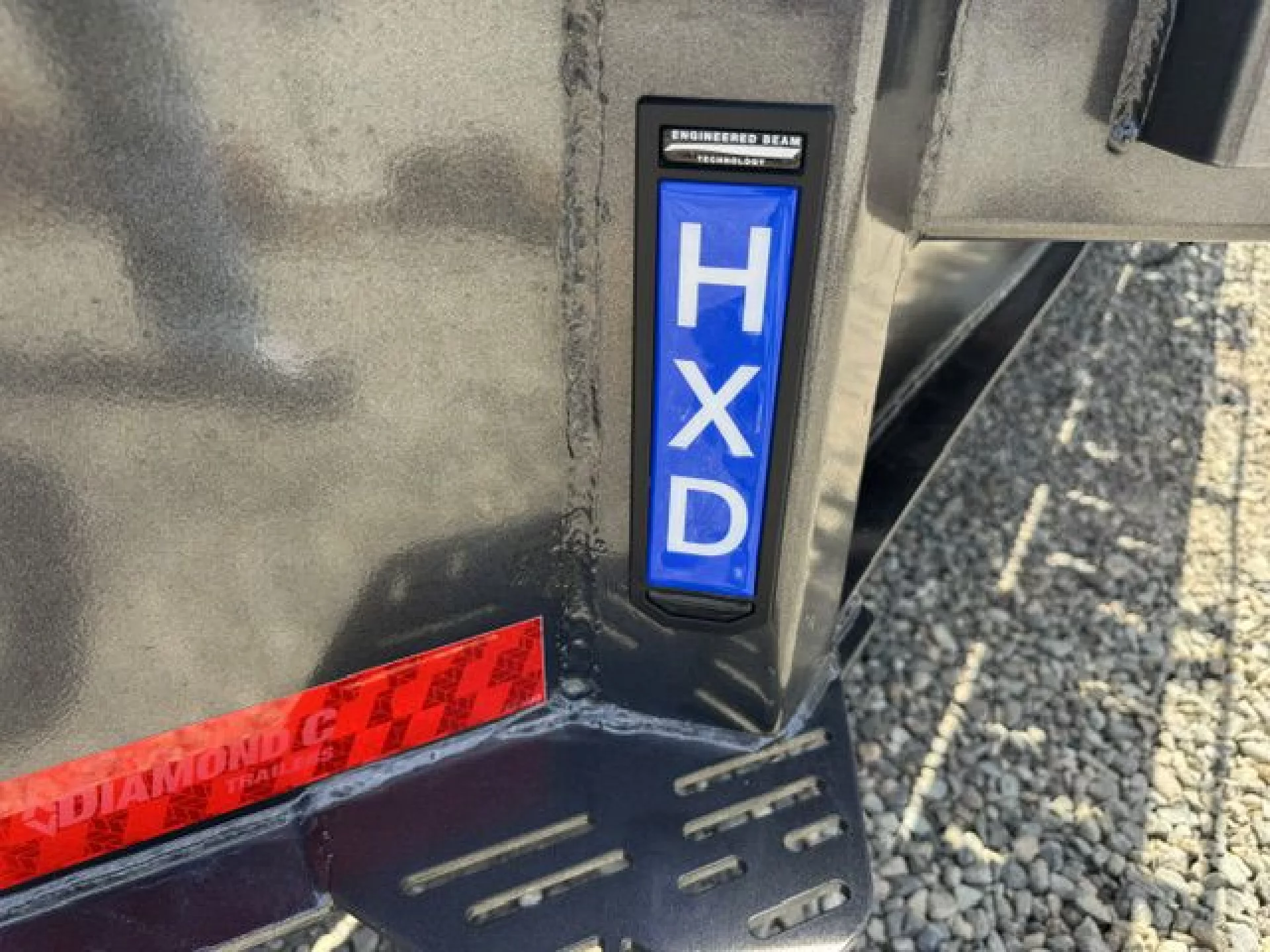 2027 DIAMOND C TRAILERS DIAMOND C HXD 208 L24X102 PR0 TILT - Image 10